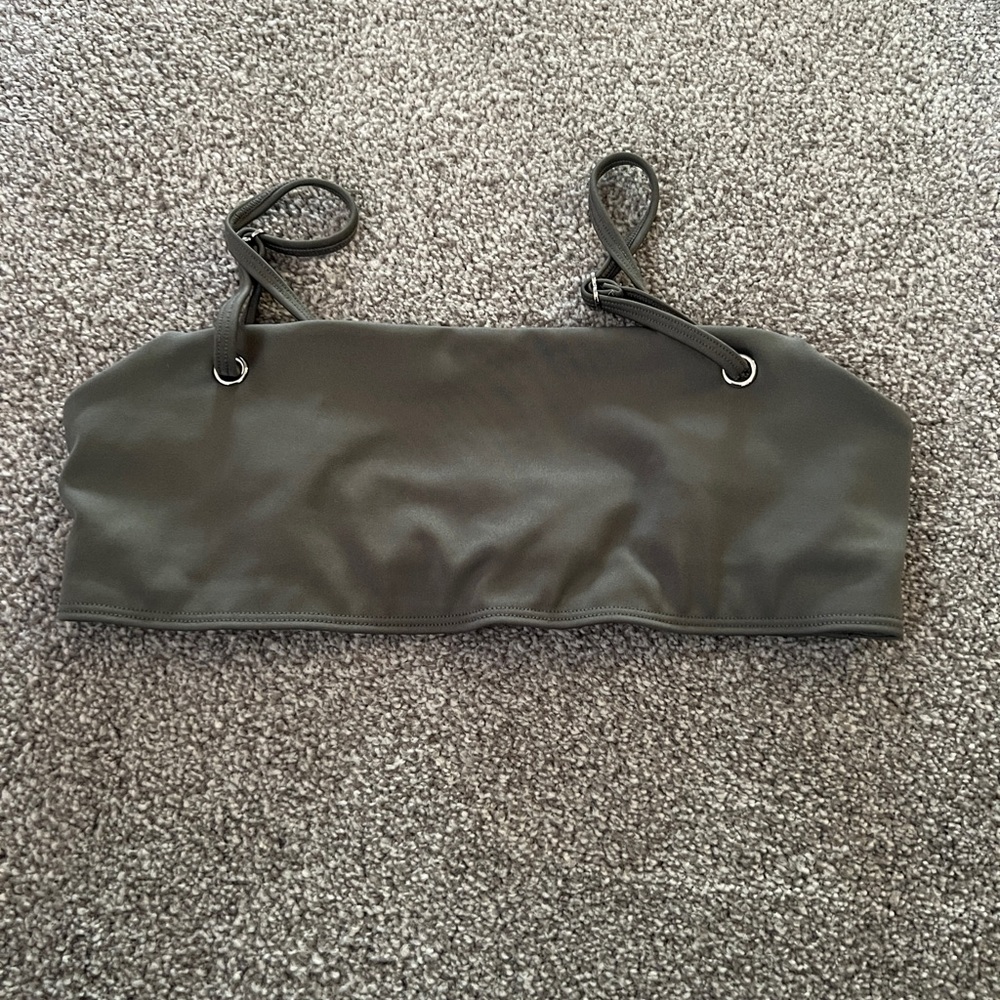Alo Yoga Sports Bra